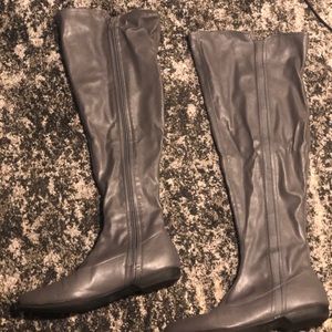 Knee high feet boots